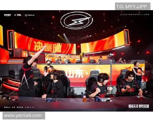 和平精英战术分析：深入探讨JDG团队协作与配合策略